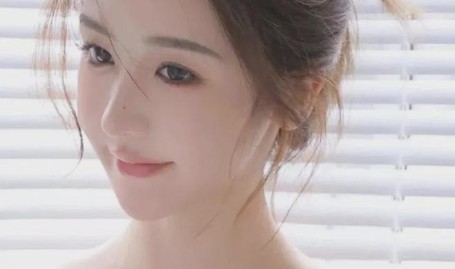 51黑料网每日大瓜对面楼层妹子换衣服不拉窗帘