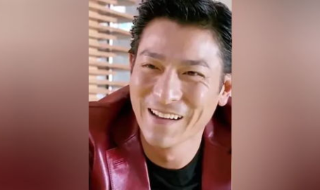 娱乐圈全民男神txt,txt中的璀璨星途